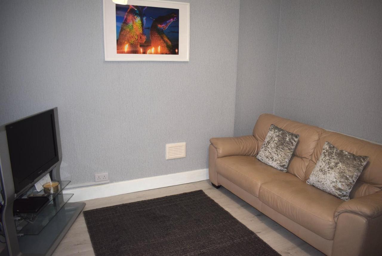 Kelpies Serviced Apartments- Robertson フォルカーク エクステリア 写真